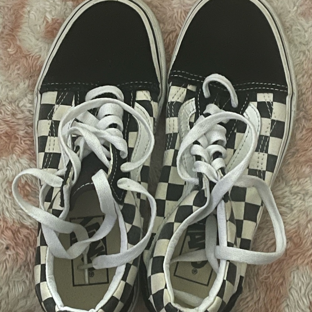 Vans - Picture 2 of 2